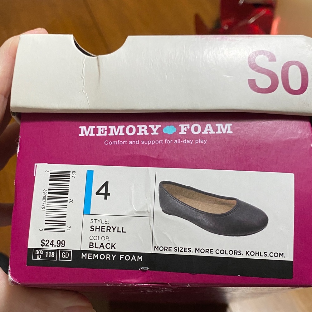 SO Girl’s  Simple Black Flats - Picture 3 of 4